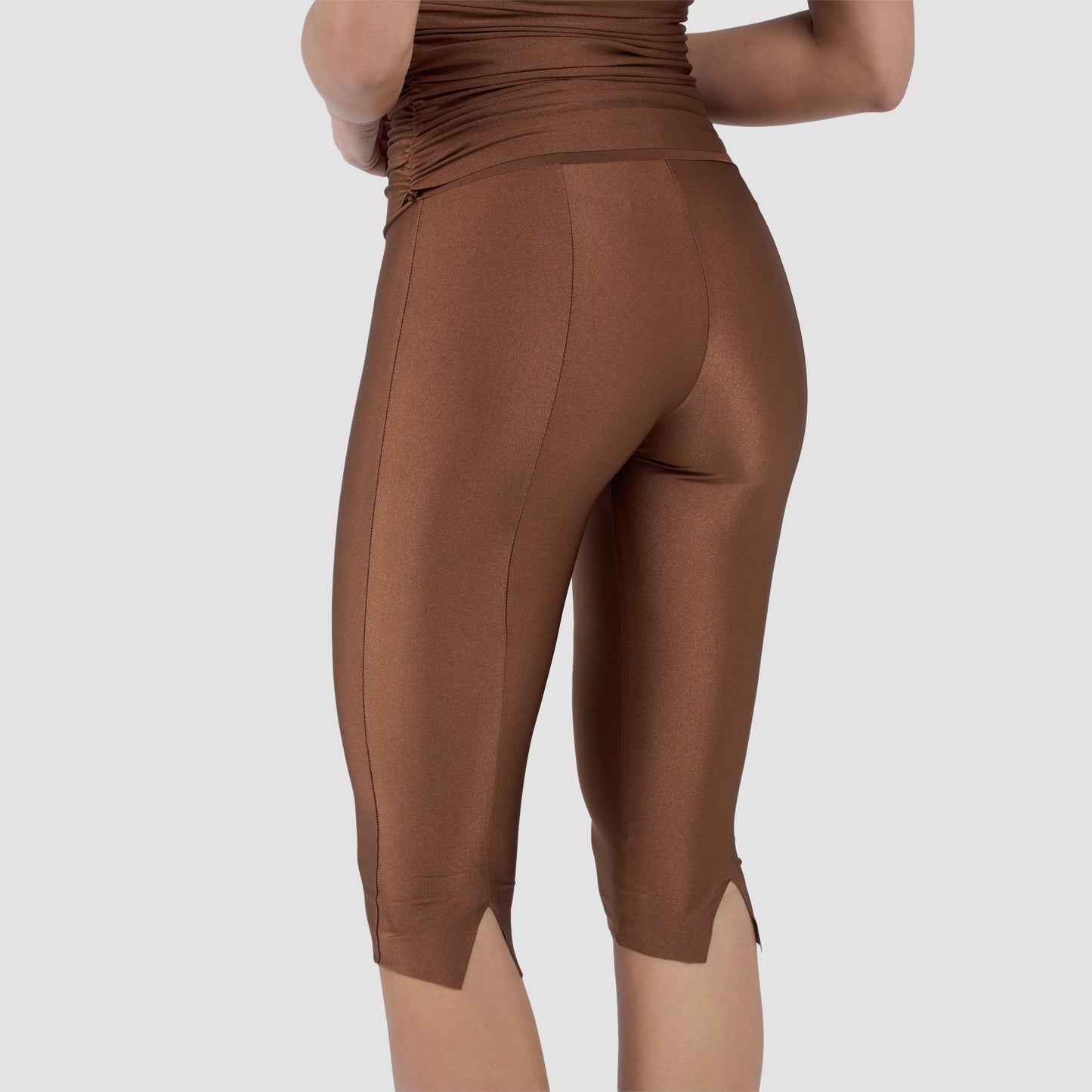 CHIARA CAPRI TOP - MOCHA
